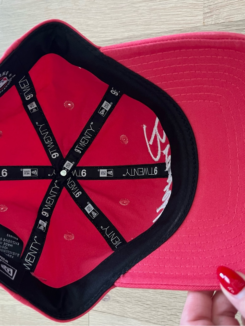 Braves Script Embroidered Baseball Cap - Red - Picture 4 of 4
